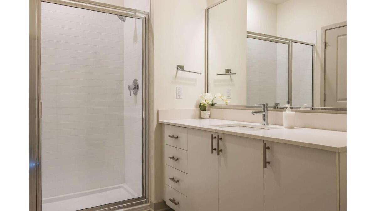 Stunning Nulu 1Br Cozysuites 03 Луисвилл Экстерьер фото